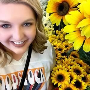 Meet your Posher, Abby